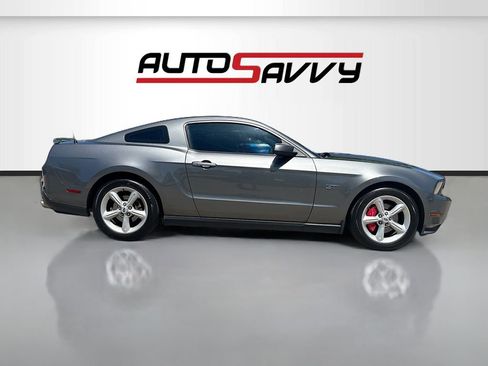 Used 2010 Ford Mustang GT RWD image 8