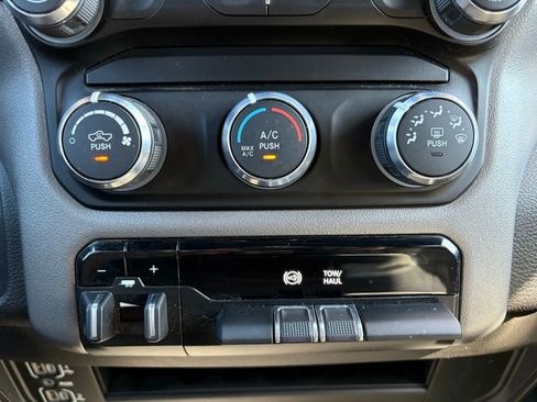 Used 2024 RAM 2500 Big Horn image 30