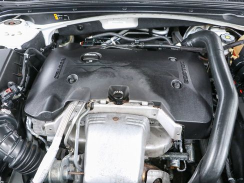 Used 2016 Chevrolet Malibu Premier FWD image 30