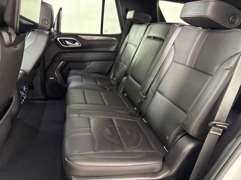 Used 2021 Chevrolet Tahoe RST w/ Luxury Package RWD image 13