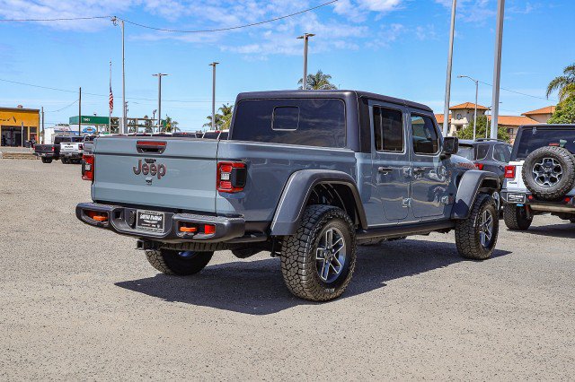 Used 2024 Jeep Gladiator Mojave w/ Steel Bumper Group AWD/4WD image 4