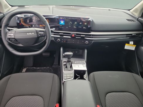 New 2026 Kia Sportage LX FWD image 7