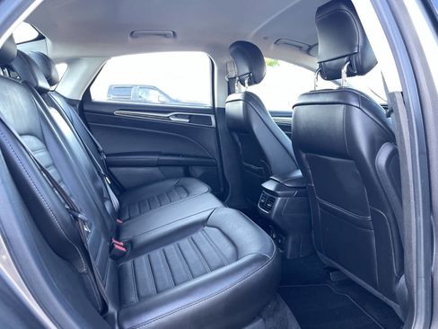 Used 2013 Ford Fusion SE image 11