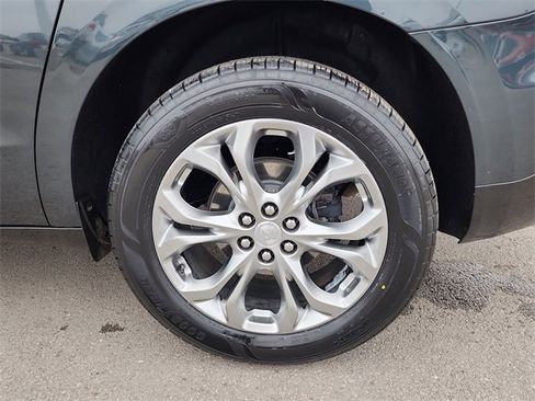 Used 2019 Buick Enclave Avenir w/ Avenir Technology Package image 31