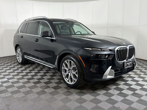 Used 2026 BMW X7 xDrive40i AWD/4WD image 7