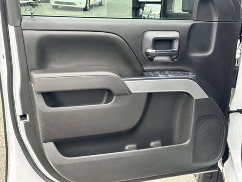 Used 2017 Chevrolet Silverado 1500 LT w/ All Star Edition image 15