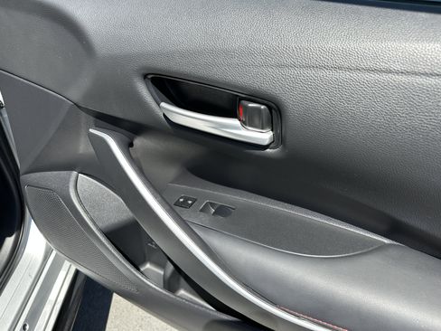 Used 2024 Toyota Corolla SE w/ SE Package FWD image 18