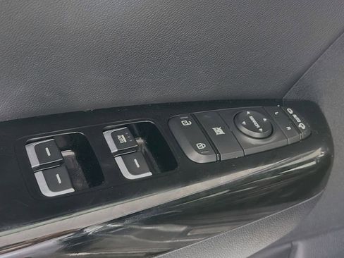 Used 2021 Kia Sportage SX image 22