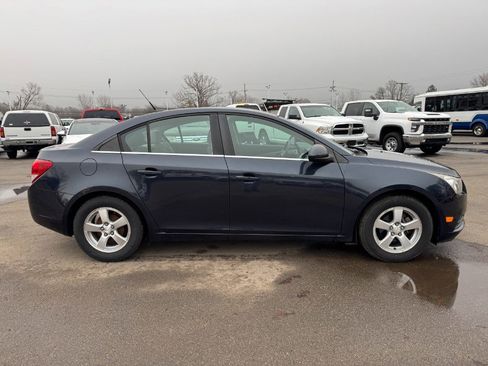 Used 2014 Chevrolet Cruze LT image 6