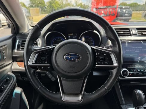 Used 2018 Subaru Outback 3.6R Limited AWD/4WD image 14