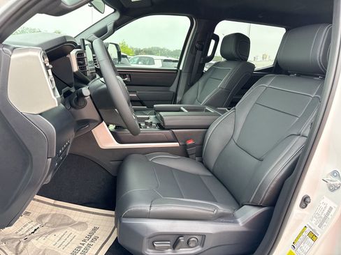 Certified 2026 Toyota Tundra SR5 w/ SR5 Premium Package AWD/4WD image 13