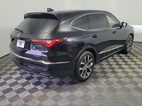 Used 2023 Acura MDX SH-AWD w/ Technology Package image 4
