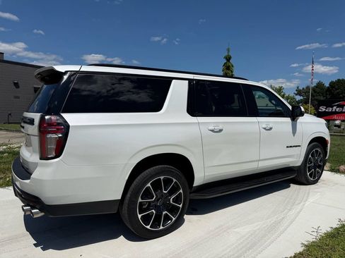 Used 2023 Chevrolet Suburban RST w/ Sport Performance Package AWD/4WD image 5