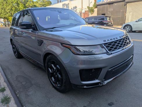 Used 2020 Land Rover Range Rover Sport HSE image 3