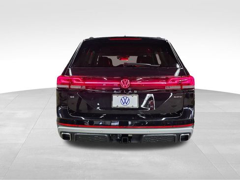 New 2026 Volkswagen Atlas Peak Edition AWD/4WD image 5
