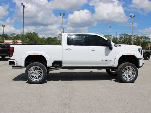 Used 2025 GMC Sierra 2500 AT4 w/ AT4 Premium Plus Package AWD/4WD image 14