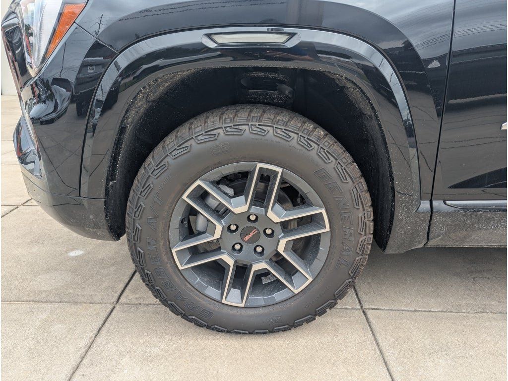 New 2026 GMC Terrain AT4 w/ Technology Package II AWD/4WD image 8