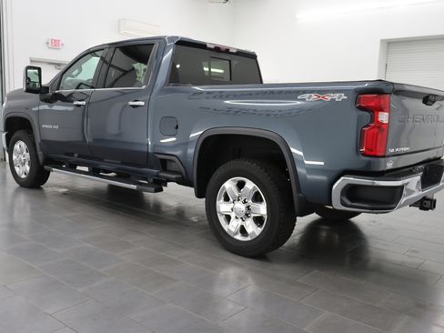 Used 2020 Chevrolet Silverado 2500 LTZ w/ LTZ Premium Package AWD/4WD image 6