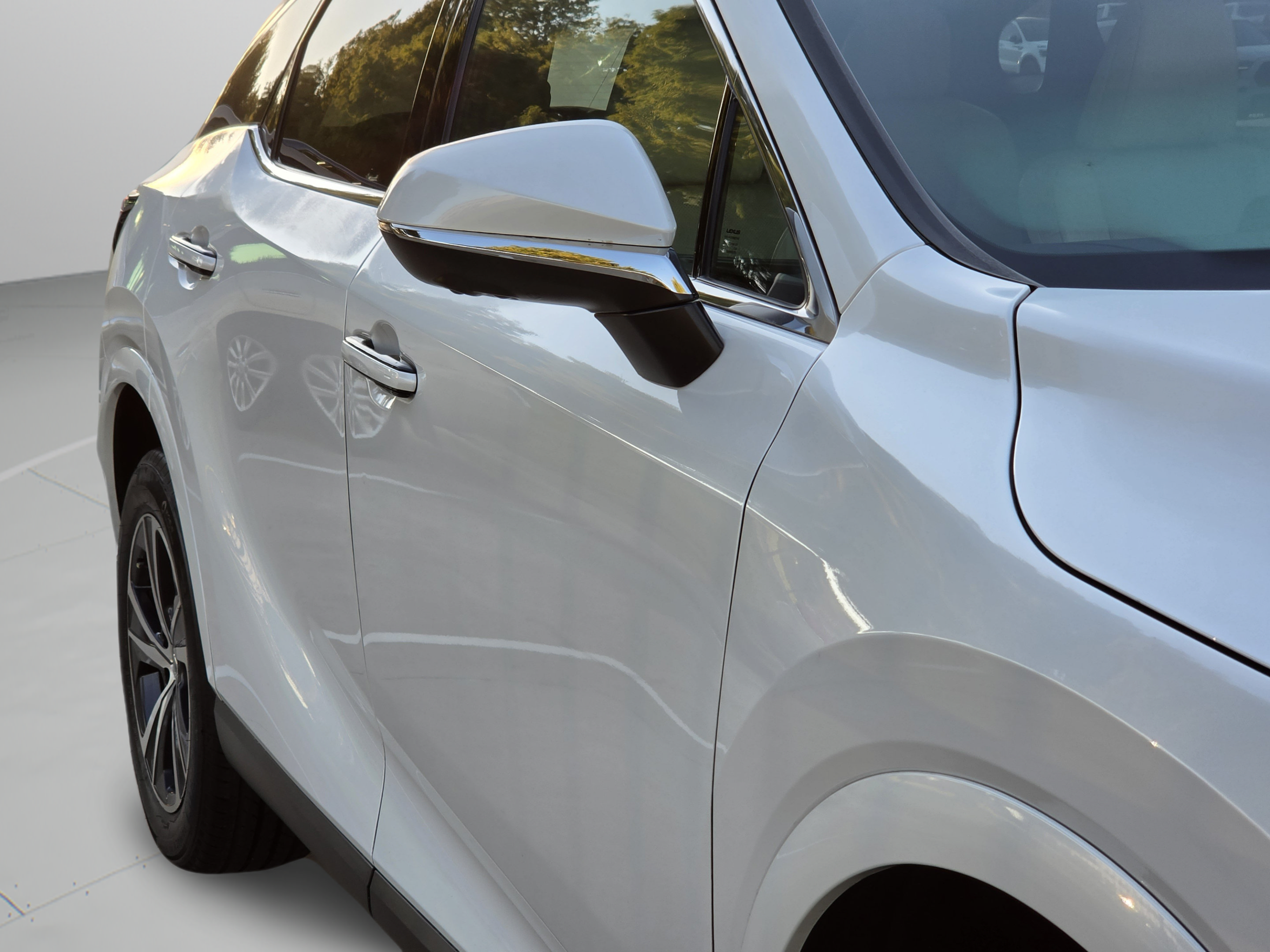 Used 2023 Lexus RX 350 Premium w/ Cold Area Package FWD image 9