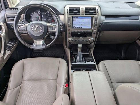 Used 2020 Lexus GX 460 Premium image 16