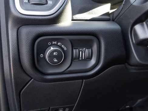 Used 2024 RAM 2500 Laramie w/ Night Edition image 28