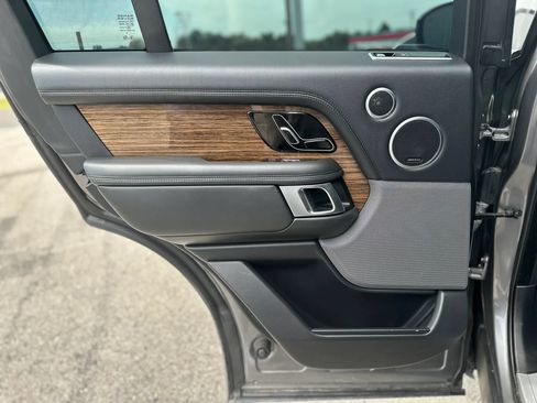 Used 2018 Land Rover Range Rover HSE AWD/4WD image 22