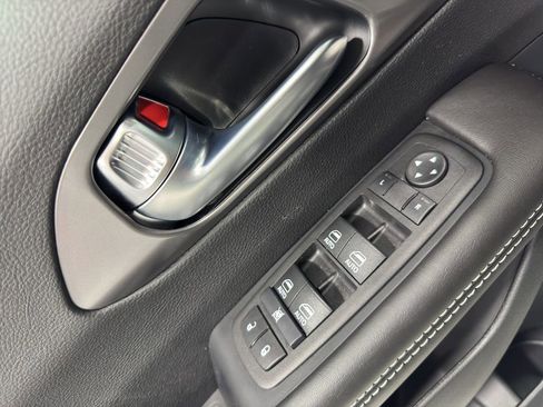 New 2026 Chrysler Pacifica Select image 20