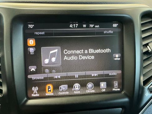 Used 2016 Jeep Cherokee Latitude w/ Comfort/Convenience Group FWD image 34