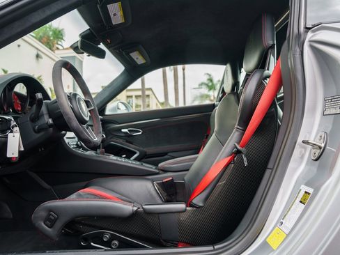 Used 2018 Porsche 911 GT3 image 17