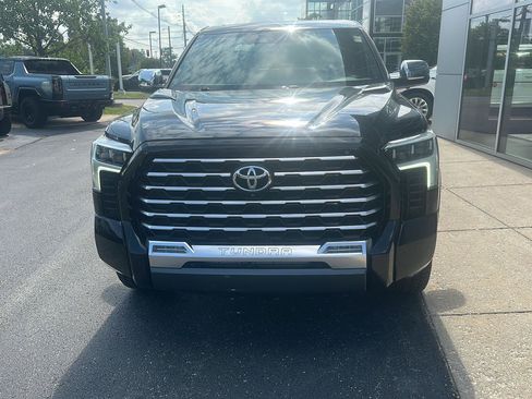 Used 2022 Toyota Tundra Capstone AWD/4WD image 7