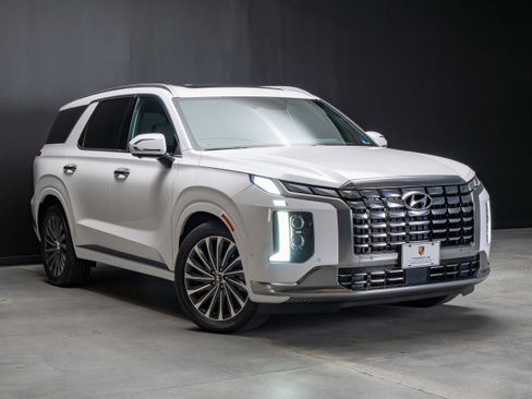 Used 2024 Hyundai Palisade Calligraphy AWD/4WD image 9