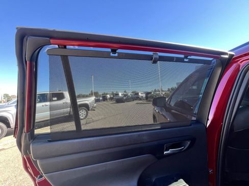 Certified 2022 Toyota Highlander XSE image 22