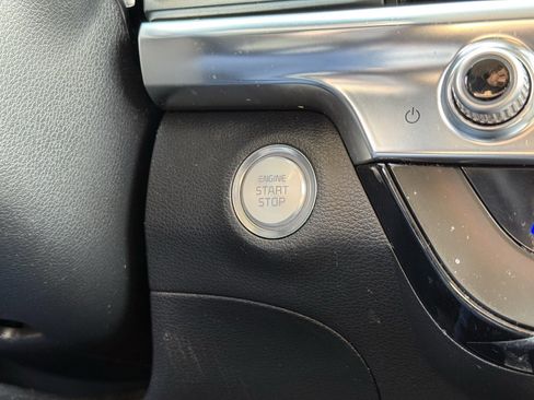 Used 2022 Kia Telluride LX image 17