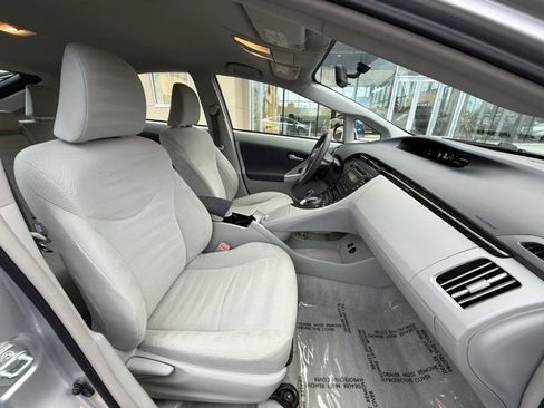 Used 2010 Toyota Prius Five image 18