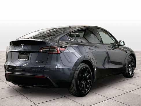 Used 2023 Tesla Model Y Long Range AWD/4WD image 11