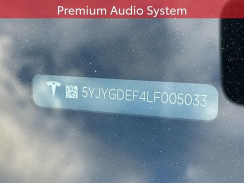 Used 2020 Tesla Model Y Performance image 4