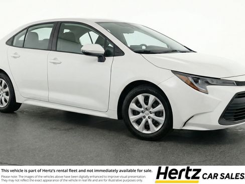 Used 2025 Toyota Corolla LE FWD image 1
