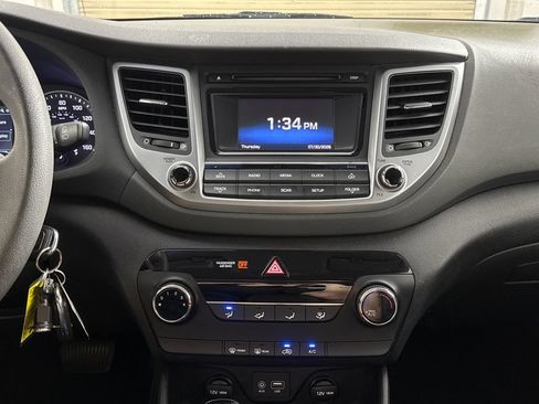 Used 2017 Hyundai Tucson SE FWD image 17