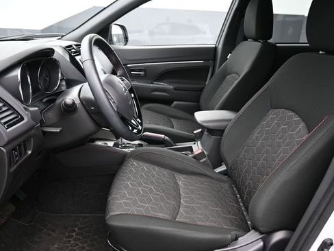 Used 2024 Mitsubishi Outlander Sport AWD image 10