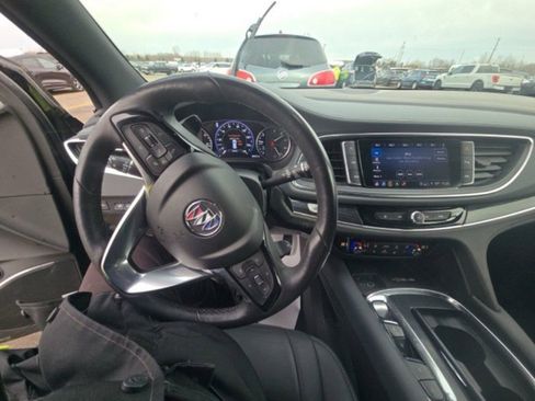 Used 2022 Buick Enclave Premium w/ Experience Buick Package image 15