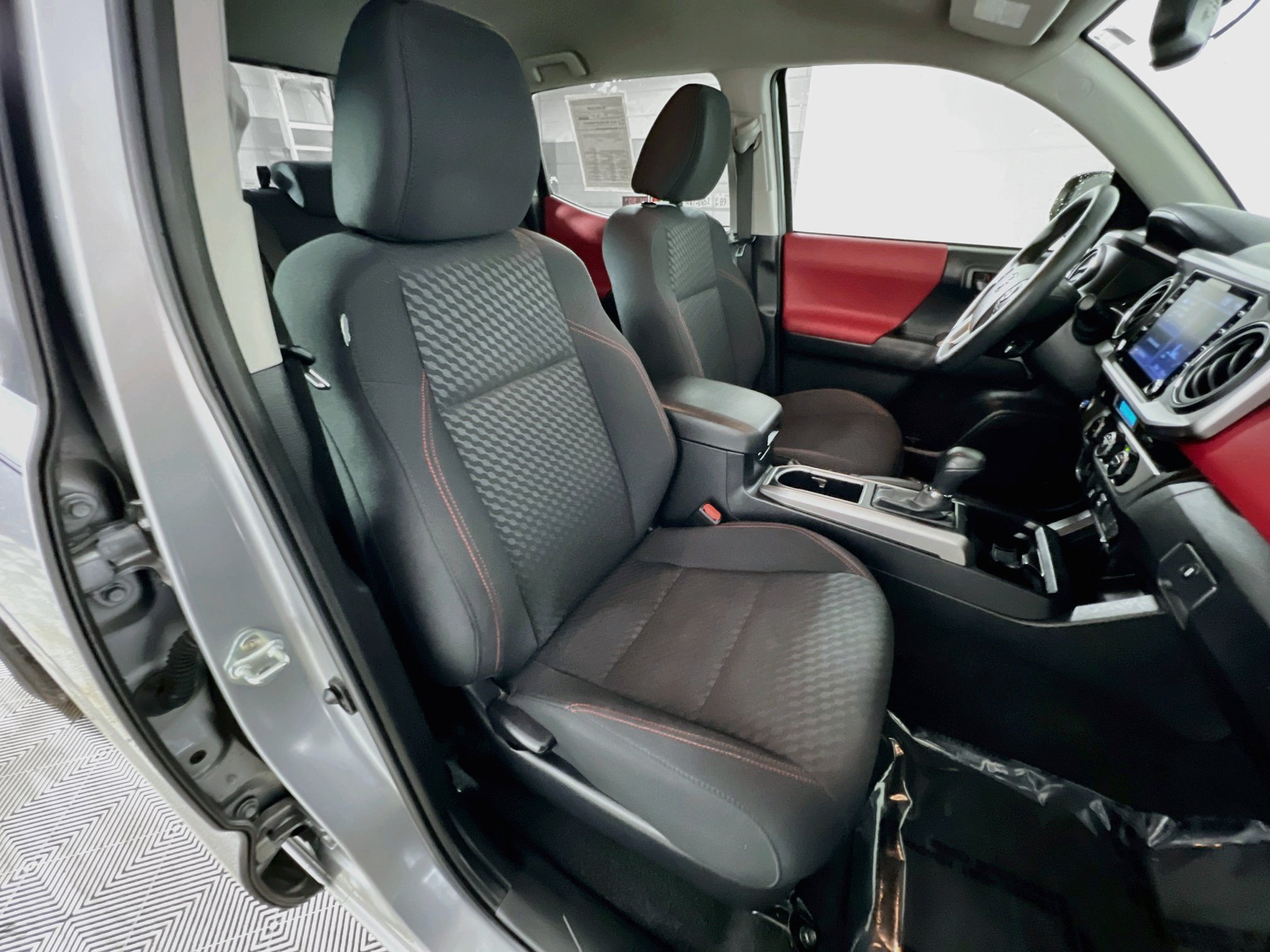 Used 2023 Toyota Tacoma SR5 w/ SX Package RWD image 31