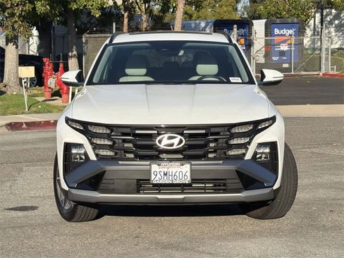 Certified 2025 Hyundai Tucson SEL image 2