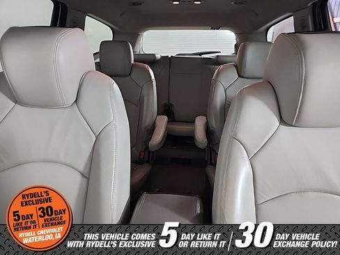 Used 2010 Chevrolet Traverse LT w/ Personal Connectivity Package image 18