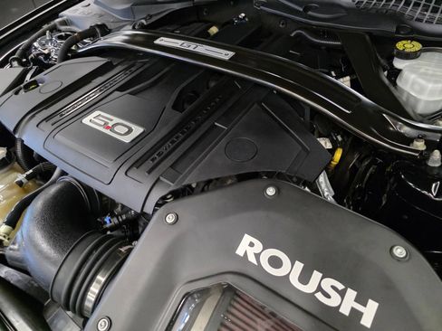 Used 2021 Ford Mustang GT Premium w/ GT Performance Package RWD image 4