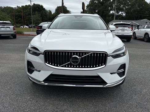 Used 2023 Volvo XC60 B5 Ultimate w/ Protection Package Premier FWD image 8
