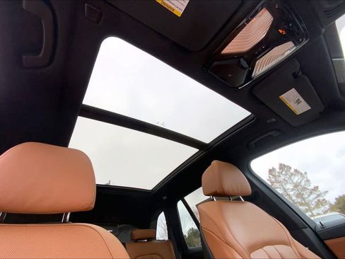 Used 2020 BMW X5 xDrive40i w/ Premium Package image 14