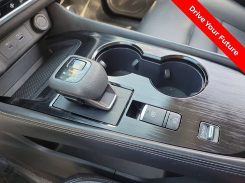 Certified 2023 Nissan Rogue SL w/ SL Premium Package FWD image 12