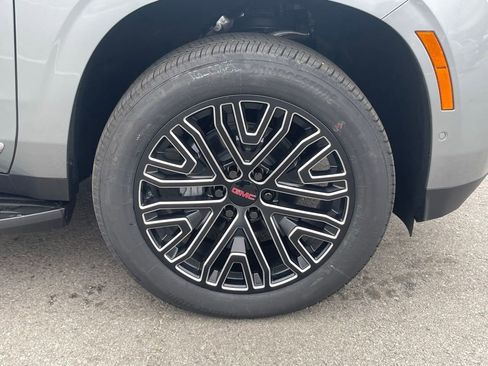 New 2026 GMC Yukon XL Elevation AWD/4WD image 31