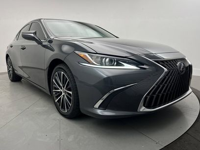 Used 2022 Lexus ES 300h w/ Premium Package