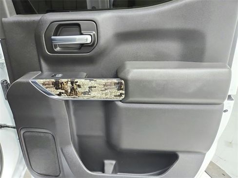 Used 2024 Chevrolet Silverado 1500 Custom Trail Boss w/ Realtree Special Edition image 37